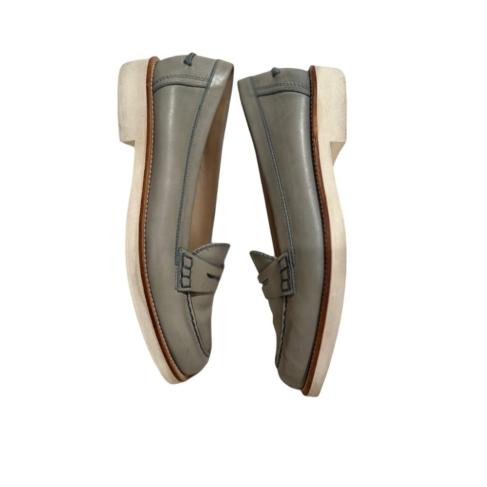 TOD’s Women’s Leather Loafer Sea Foam Green Flat Size 39 EU Made in Italy - Picture 10 of 17